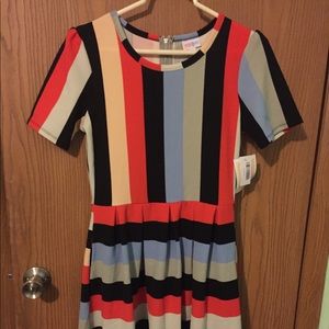 Medium striped lularoe Amelia bnwt